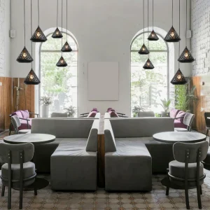 Aluminor Cone suspension, à trois lampes^ Lampes Orientales